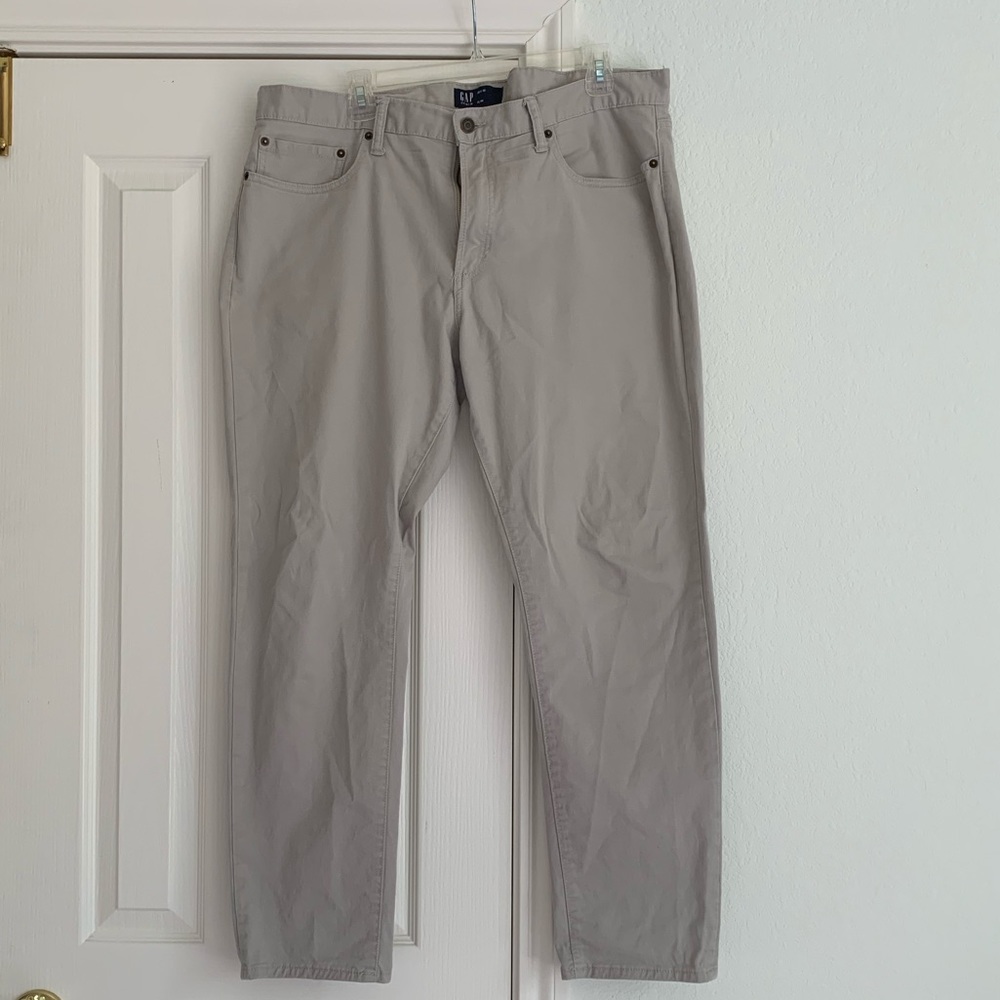 Men’s Gap Slim Fit Light Khaki Chino Pant - 38x30